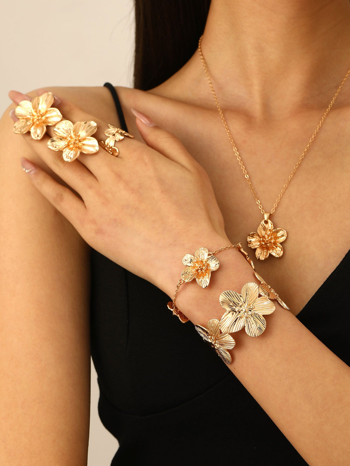 European And American Cross-Border Jewelry Pleated Texture Design Flower Earrings Necklace Bracelet Anklet Ring Bracelet Set For Women